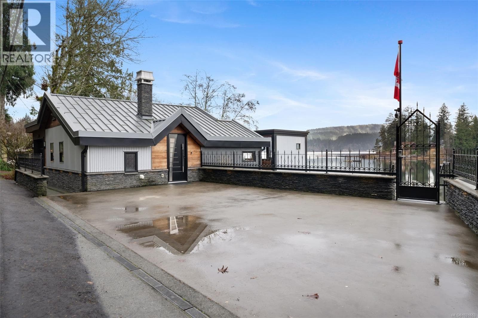 2386 Shawnigan Lake Rd — photo 4