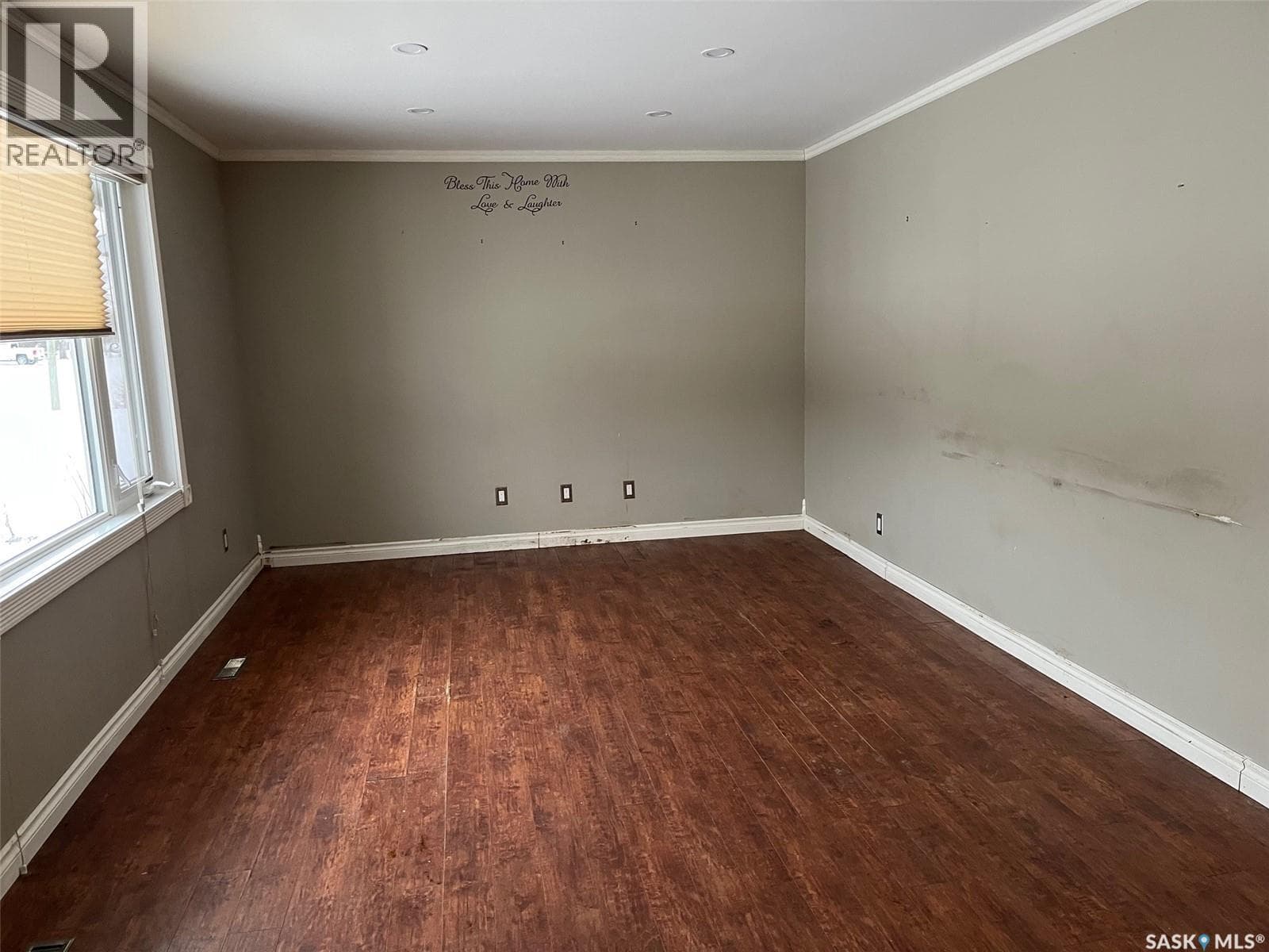 404 Central AVENUE — photo 2