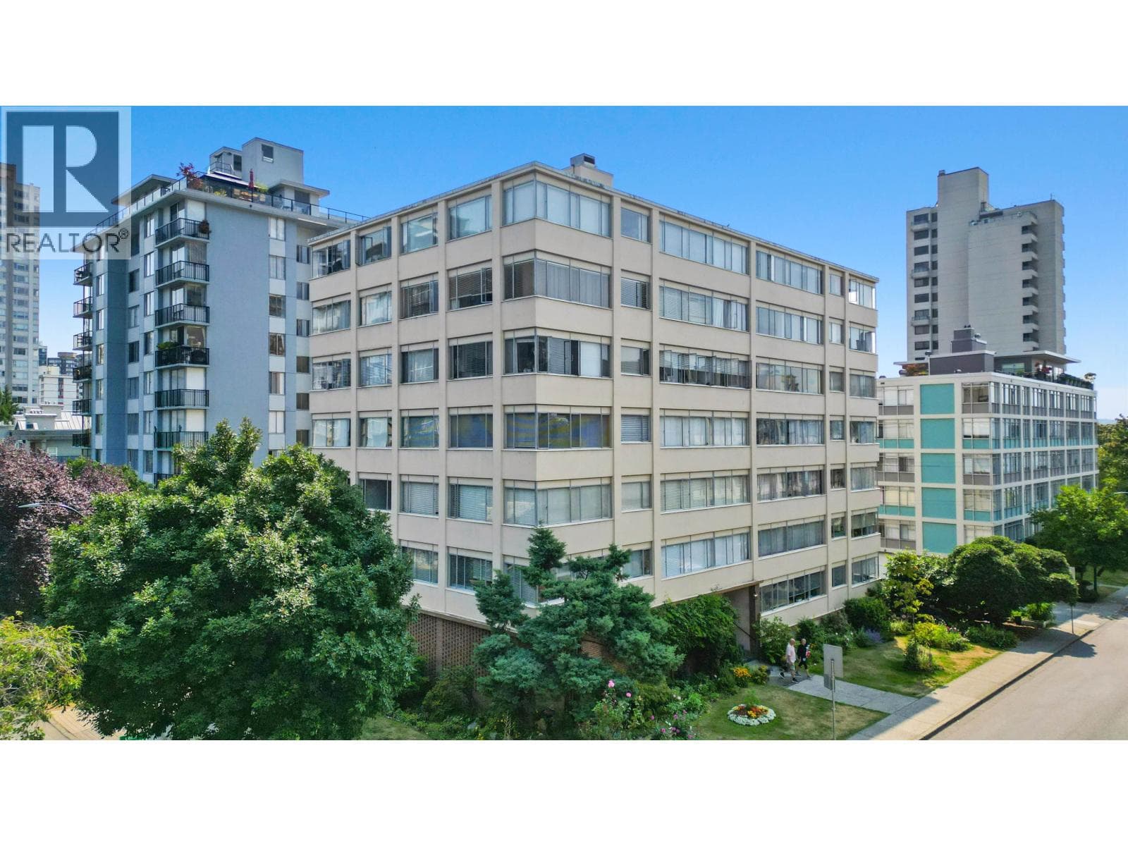 204 1050 CHILCO STREET in West End