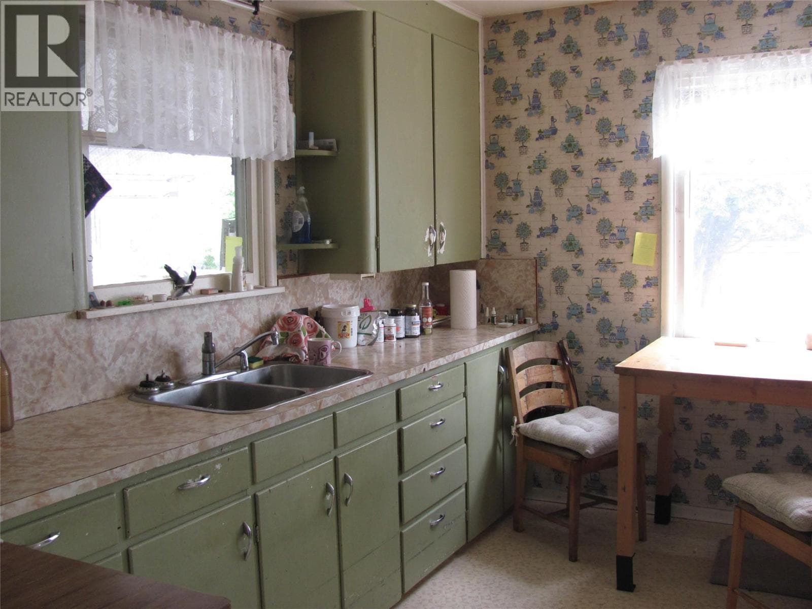 4309 22 STREET, Interior REALTORS® — photo 2