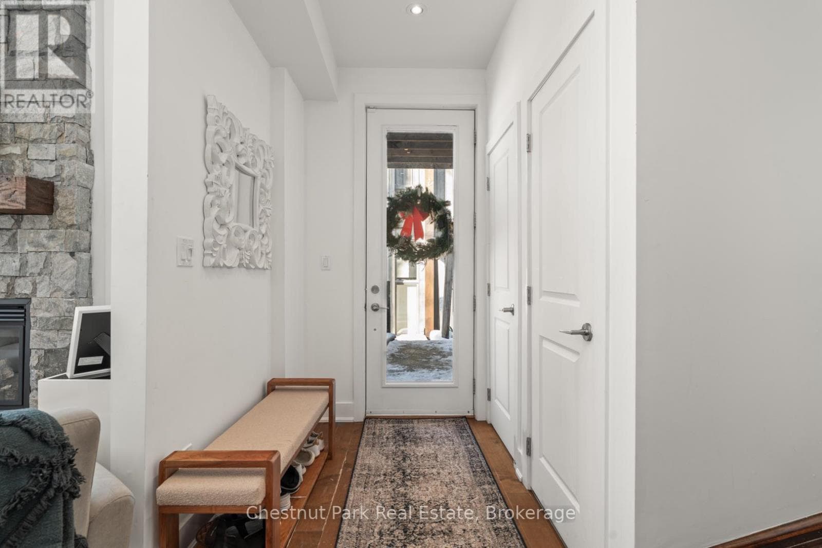 10 CARRICK TRAIL, OnePoint — photo 3