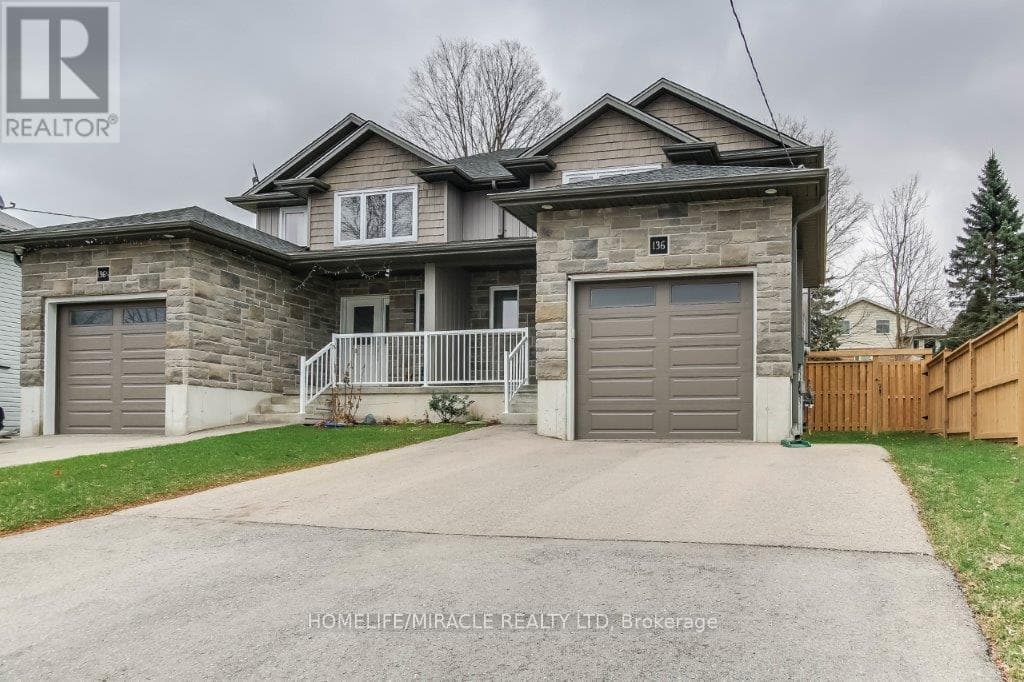 136 CHERRY STREET, Toronto — photo 2
