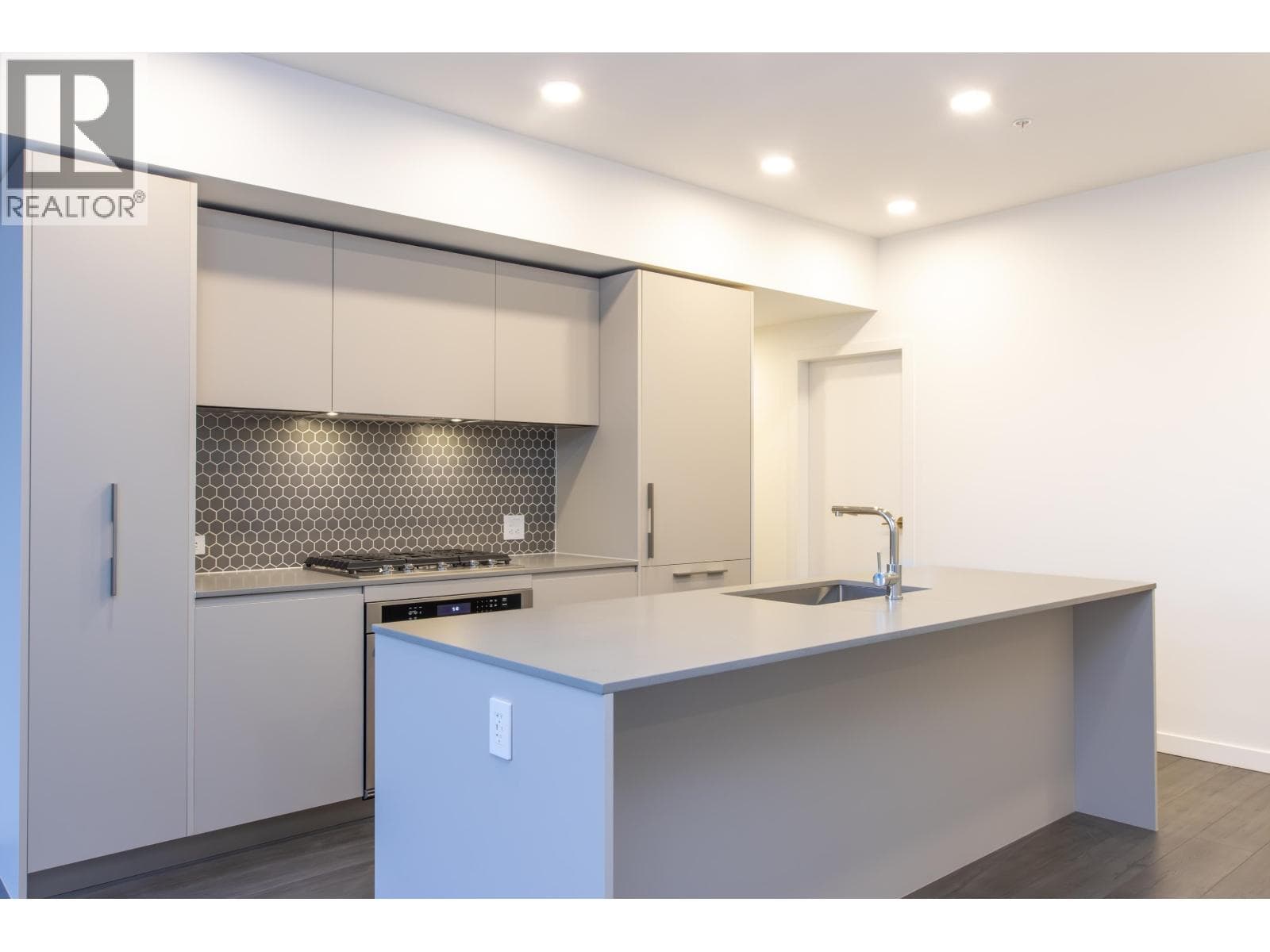 615 1504 SCOTT CRES, Greater Vancouver — photo 4