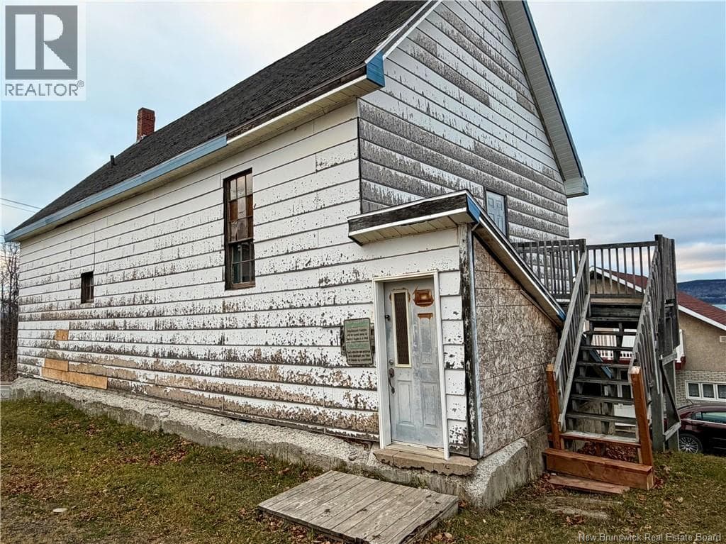 131 RENFREW STREET, New Brunswick — photo 3