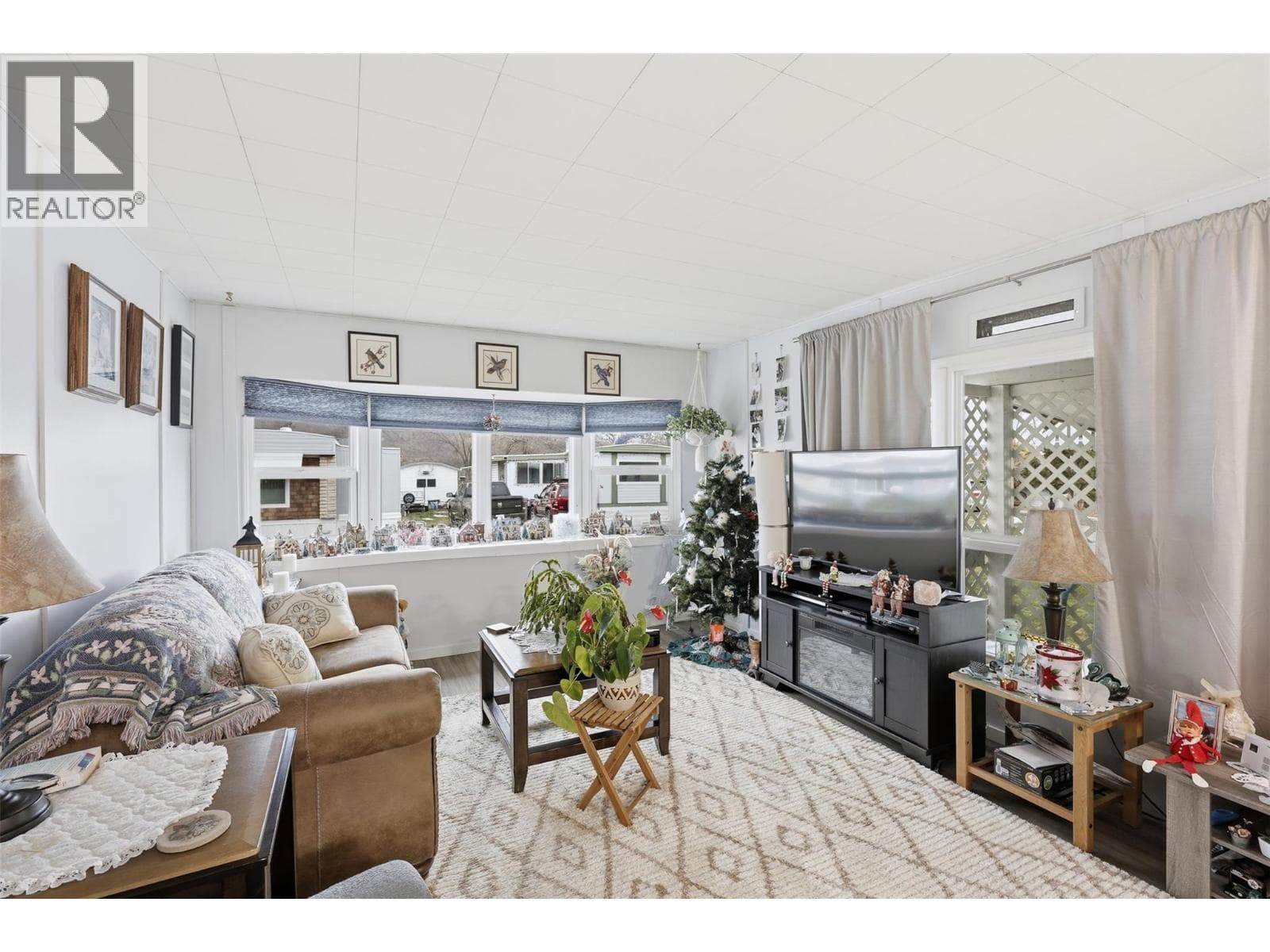 2400 OAKDALE WAY UNIT 26, Interior REALTORS® — photo 5