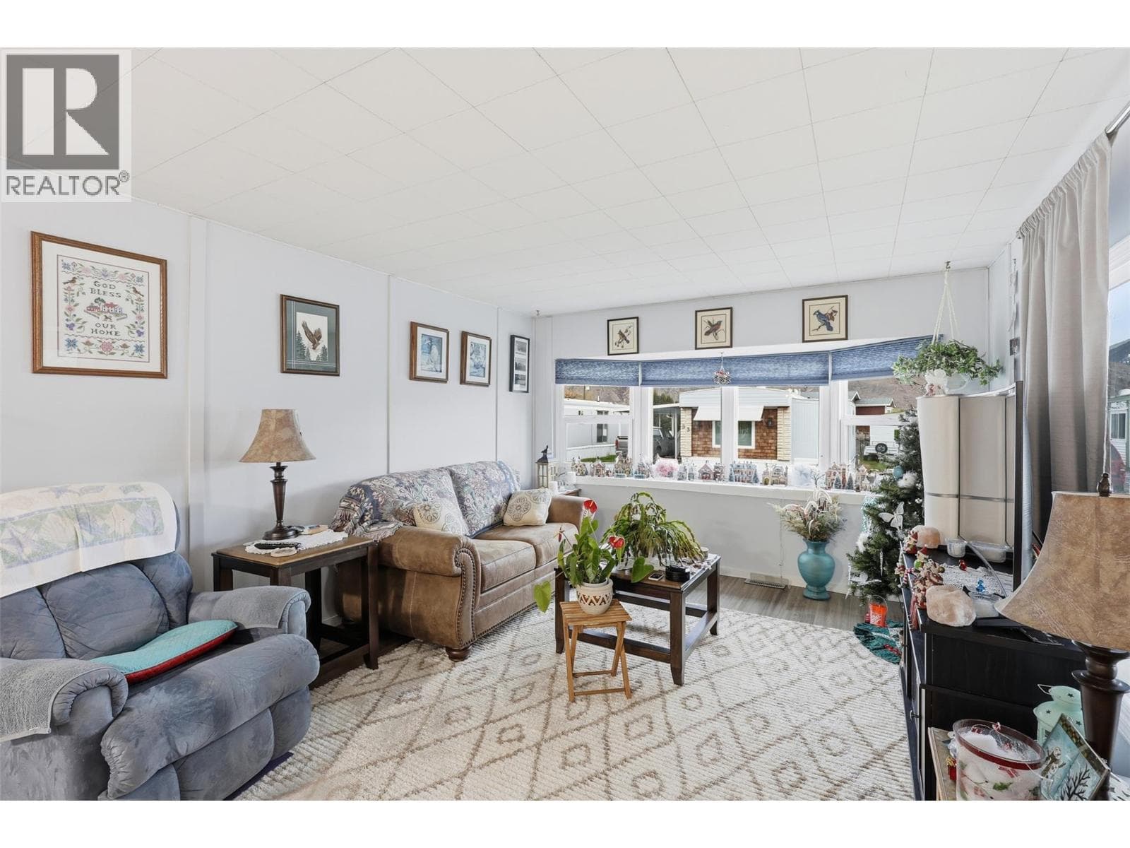 2400 OAKDALE WAY UNIT 26, Interior REALTORS® — photo 4