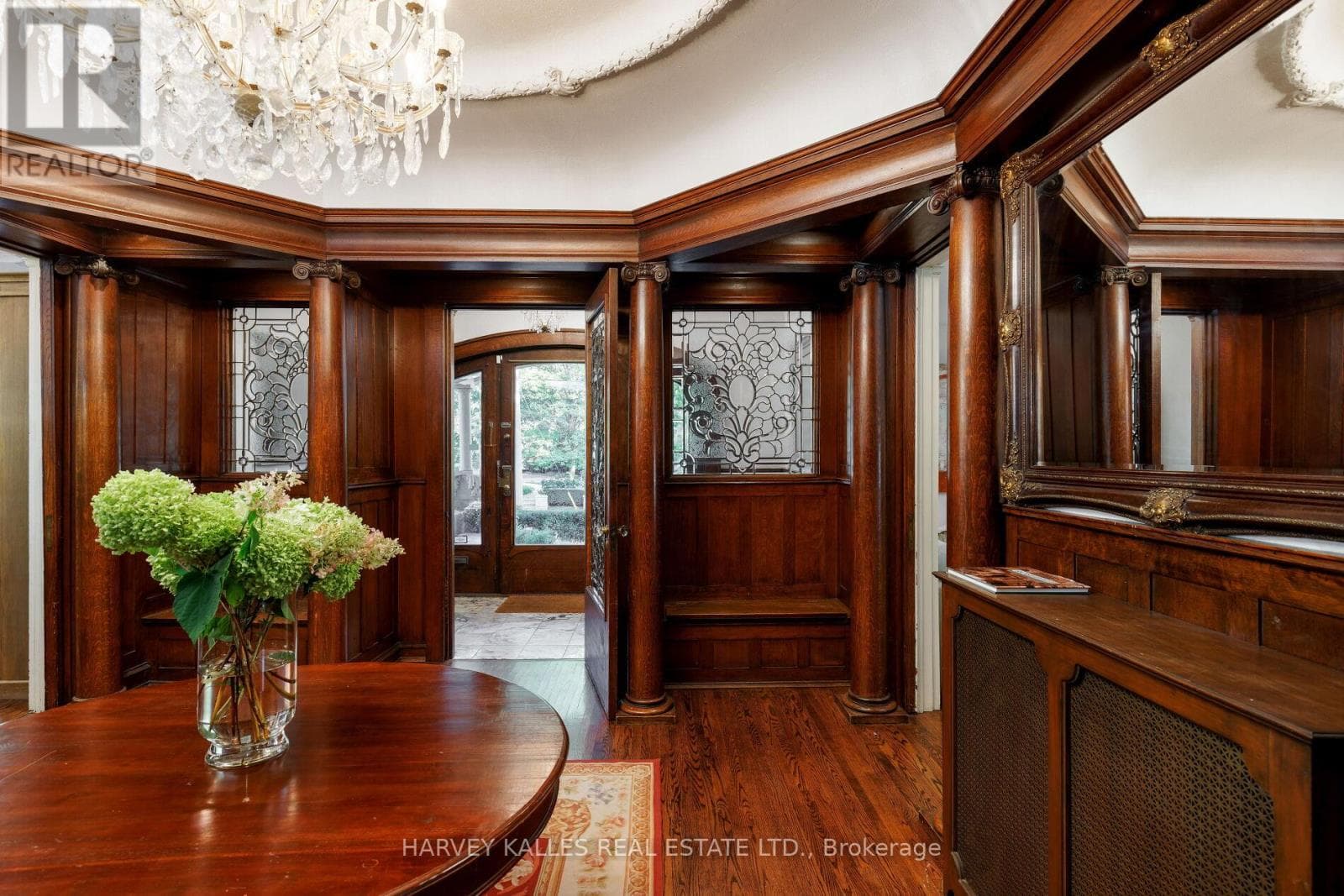 114 SOUTH DRIVE, Toronto — photo 4
