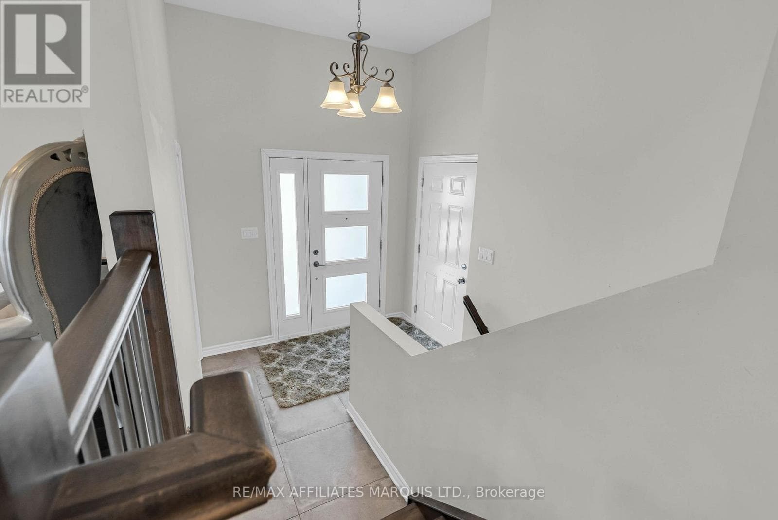 109 LEONIA STREET — photo 2