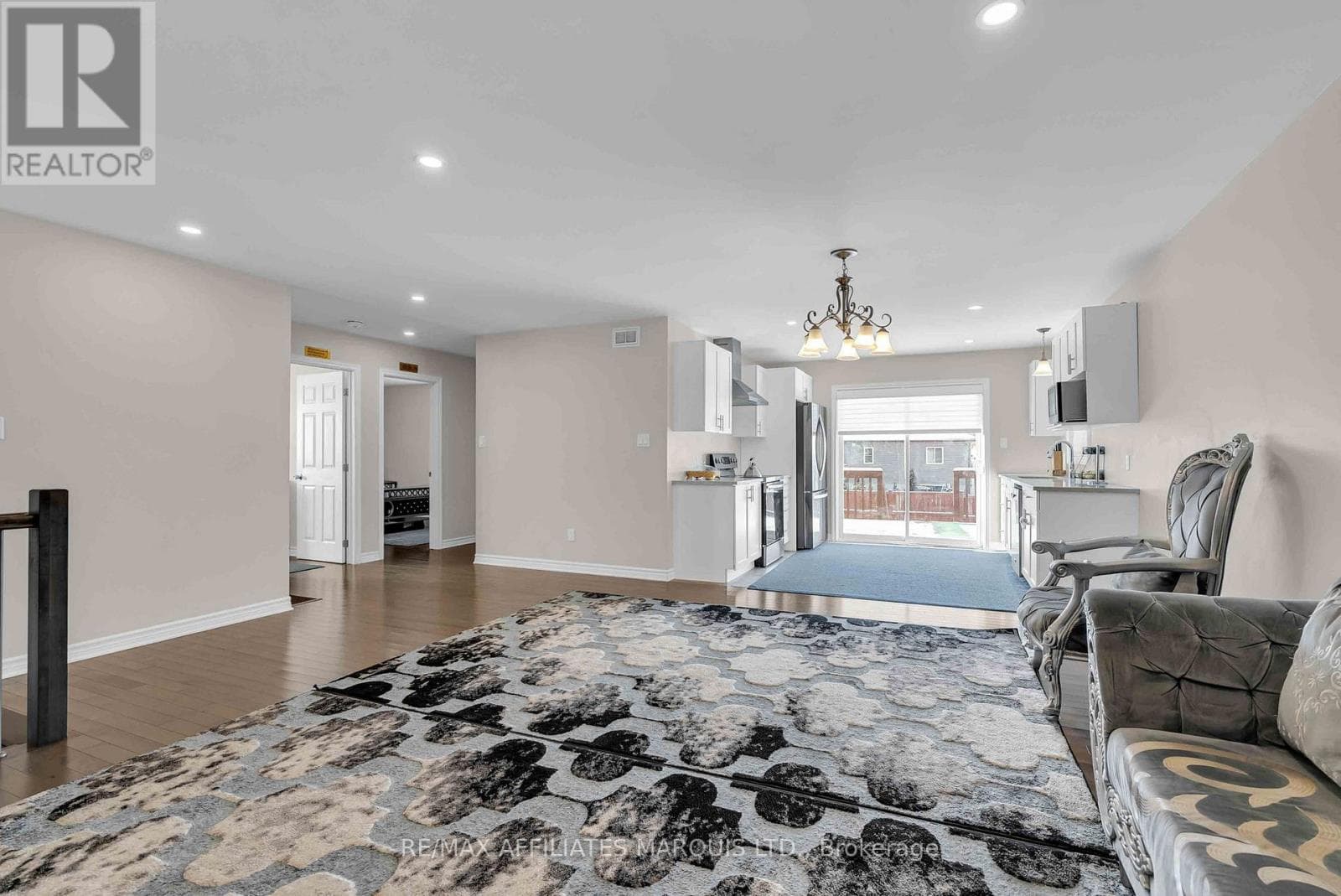 109 LEONIA STREET — photo 4