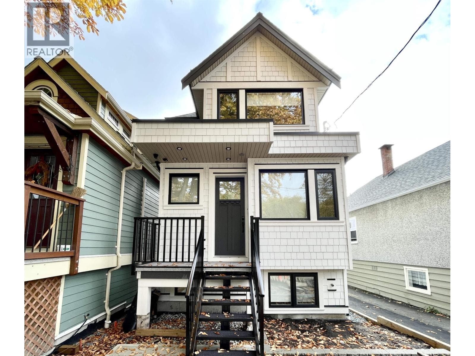 162 WEST 43RD AVENUE in Oakridge