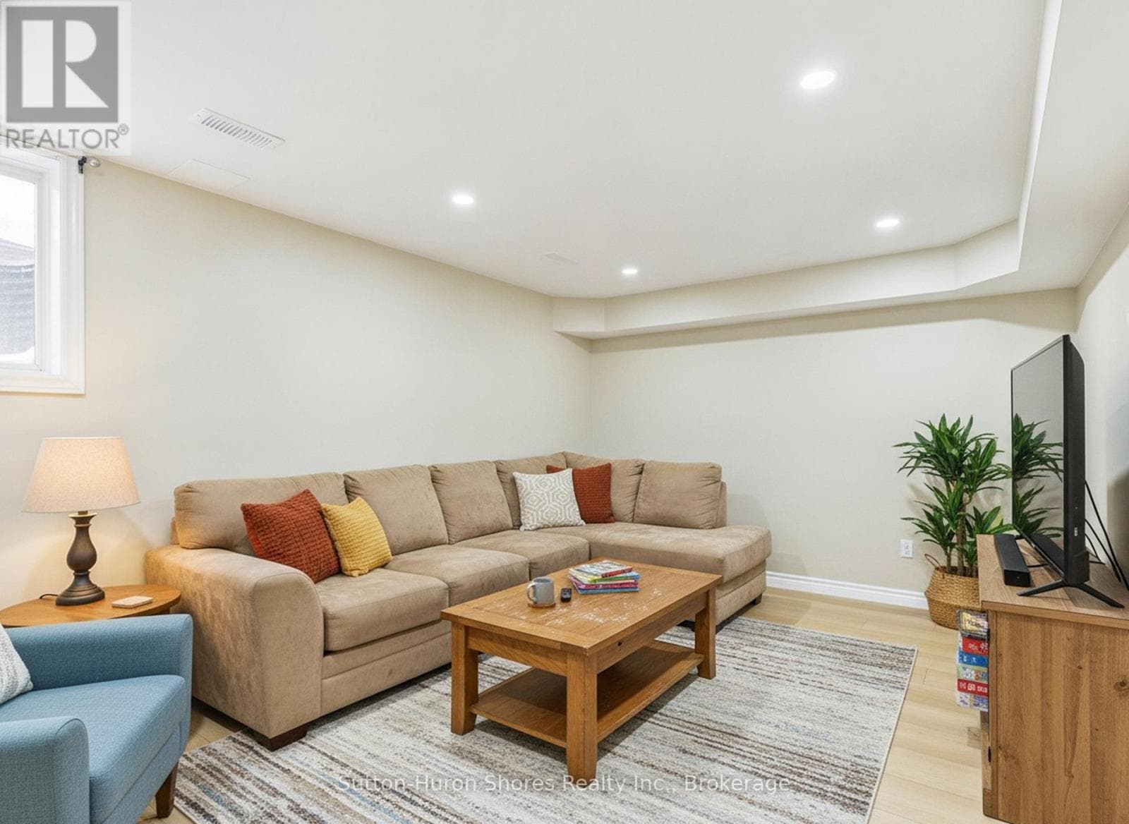 2 - 409 JOSEPH STREET, OnePoint — photo 2