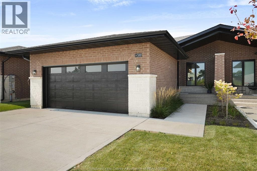592 LILY MAC BOULEVARD, Windsor — photo 3