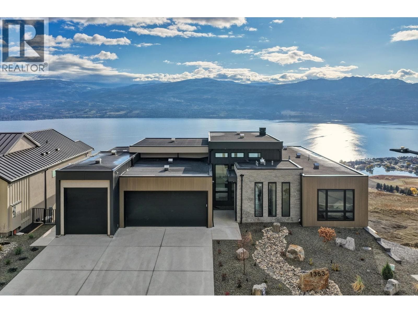 1363 Vineyard Drive in 