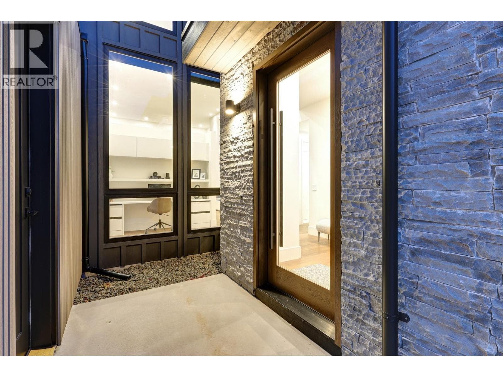 1363 Vineyard Drive — photo 4