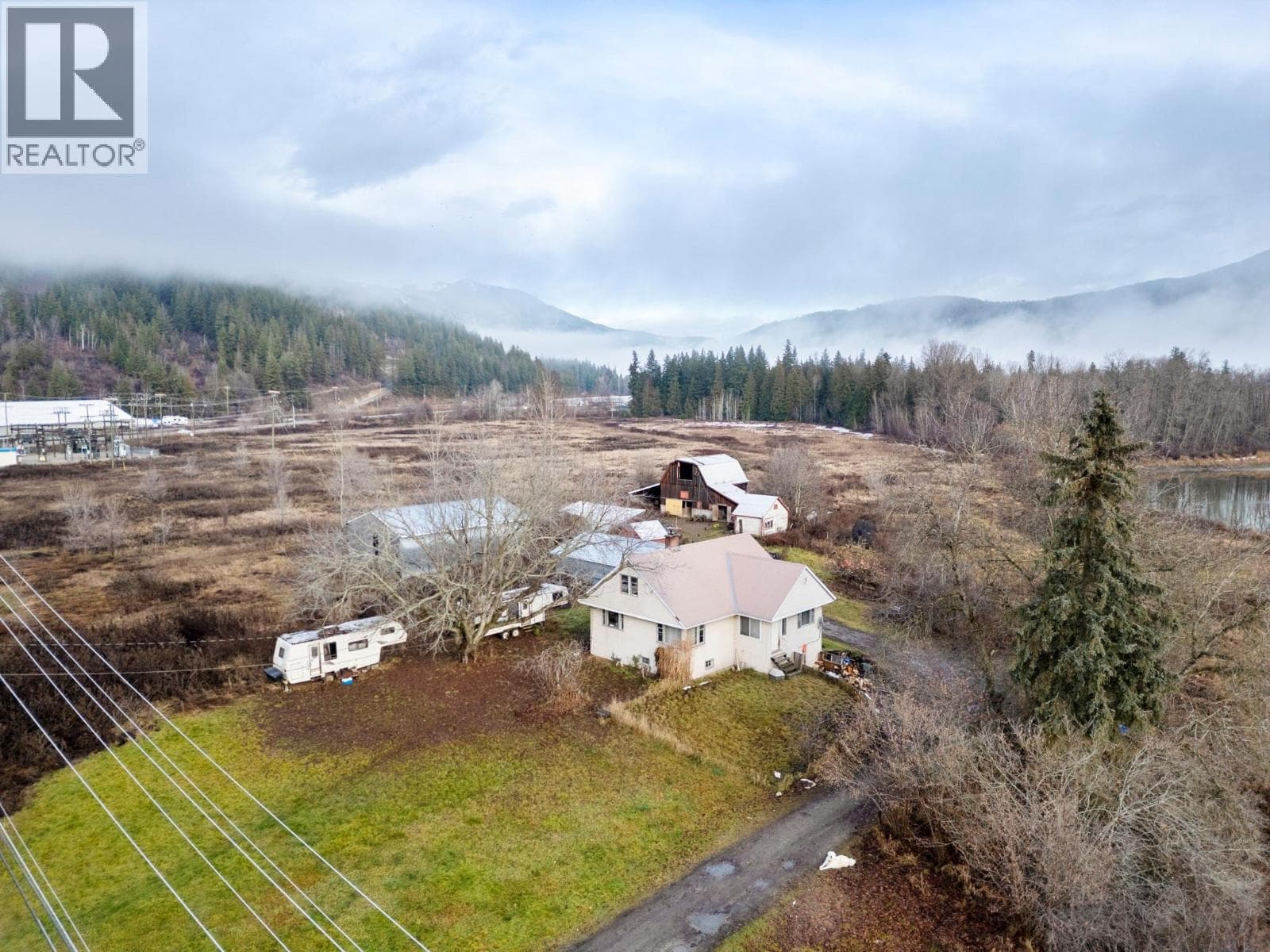 1513 Solsqua Sicamous Road — photo 4