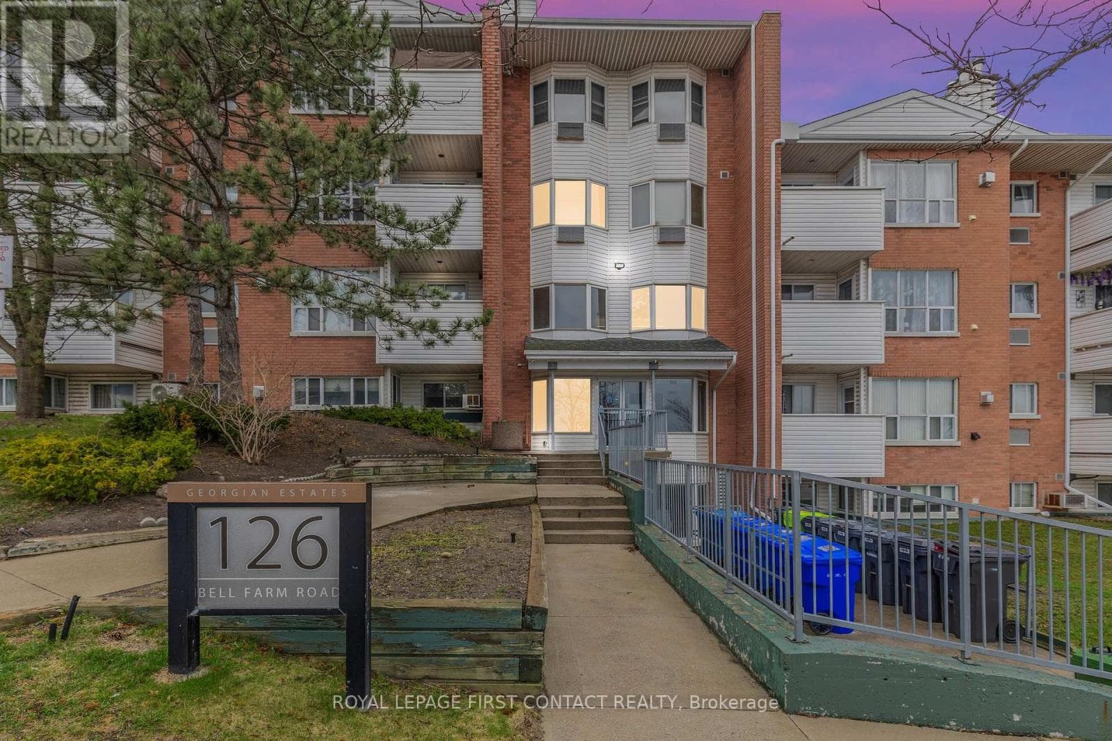 126 BELL FARM ROAD UNIT B08, Toronto — photo 2