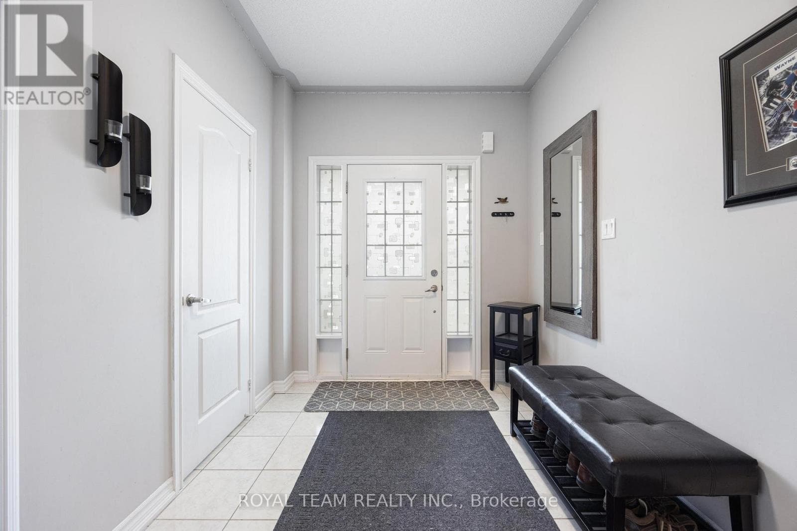 218 RICHARDSON CRESCENT, Toronto — photo 4