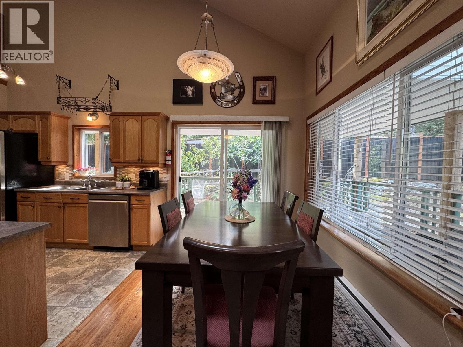 714 CHARTER ROAD, Greater Vancouver — photo 4
