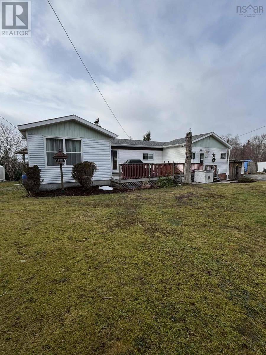 4427 HIGHWAY 3 — photo 2