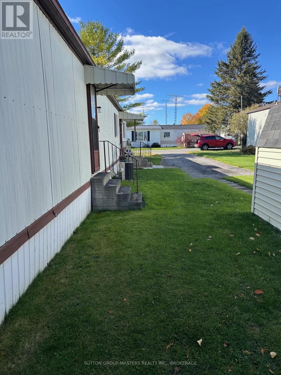 9 MAPLE DRIVE, Kingston — photo 3