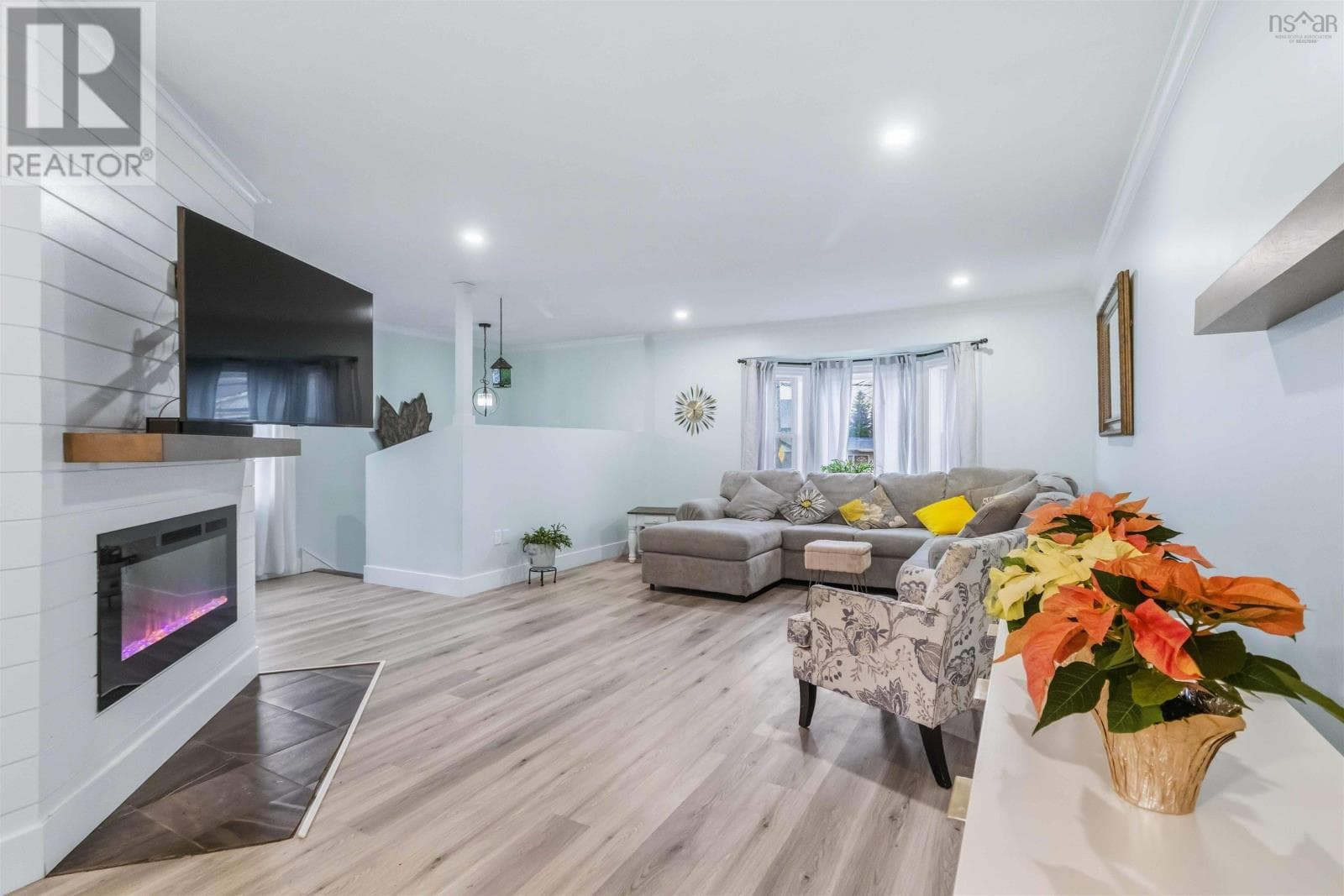 10 THORNCREST COURT — photo 5