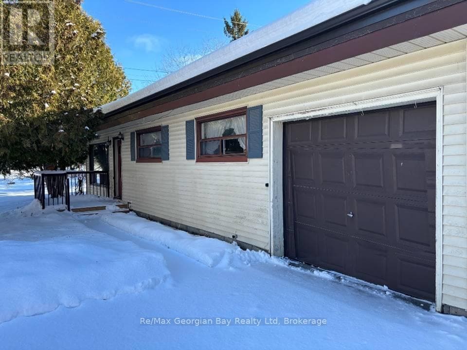 1 GRAY STREET in 