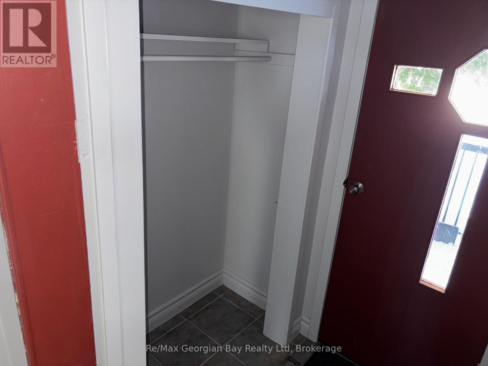 1 GRAY STREET — photo 5