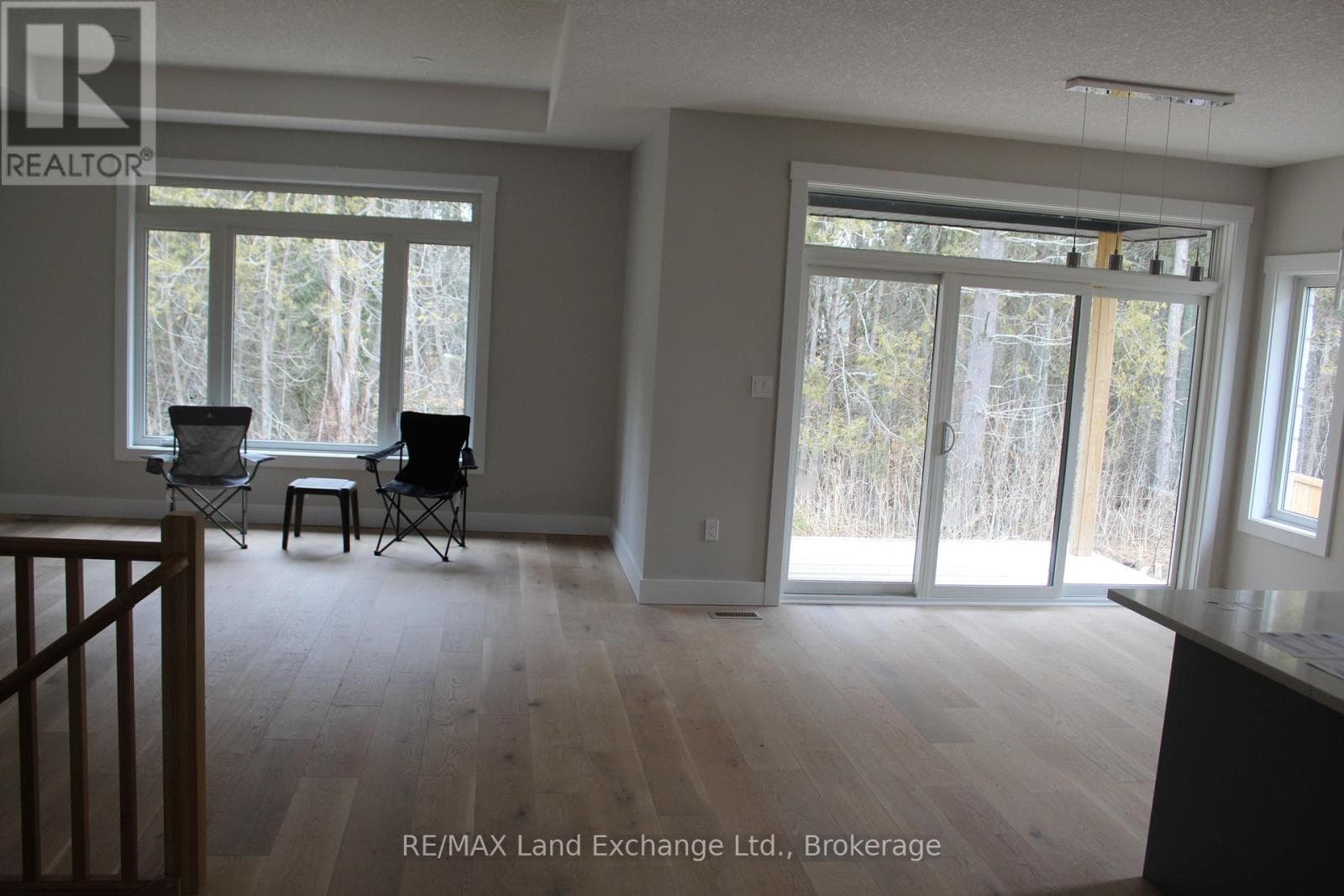 784 CAMPBELL AVENUE — photo 4