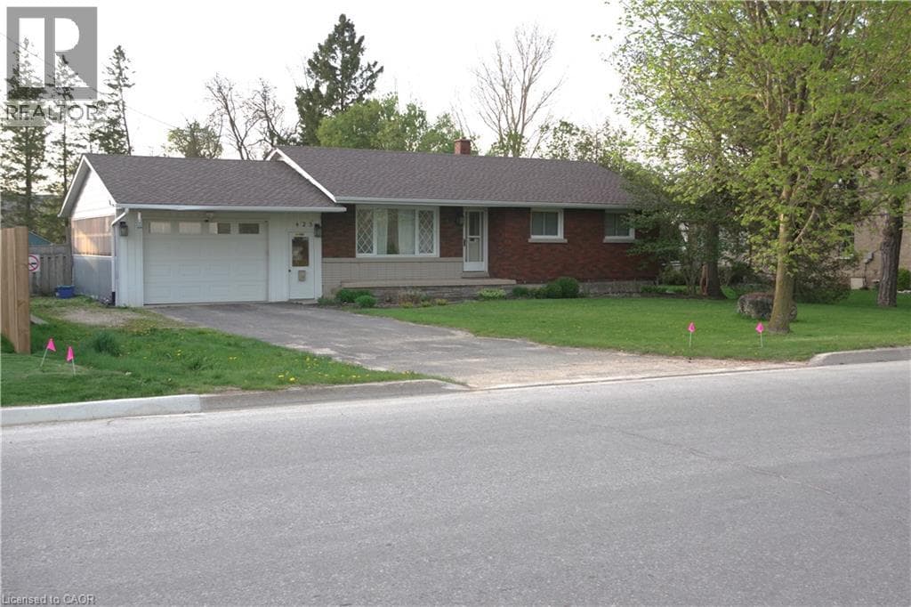 425 WELLINGTON STREET EAST, Cornerstone — photo 4