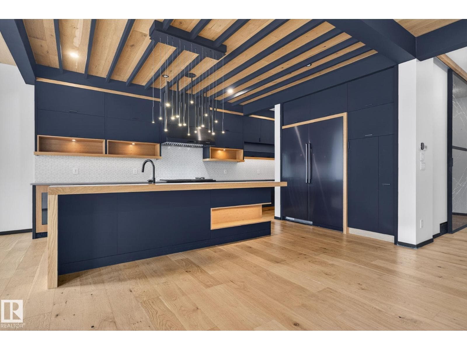 104 EDGEWATER CI in 