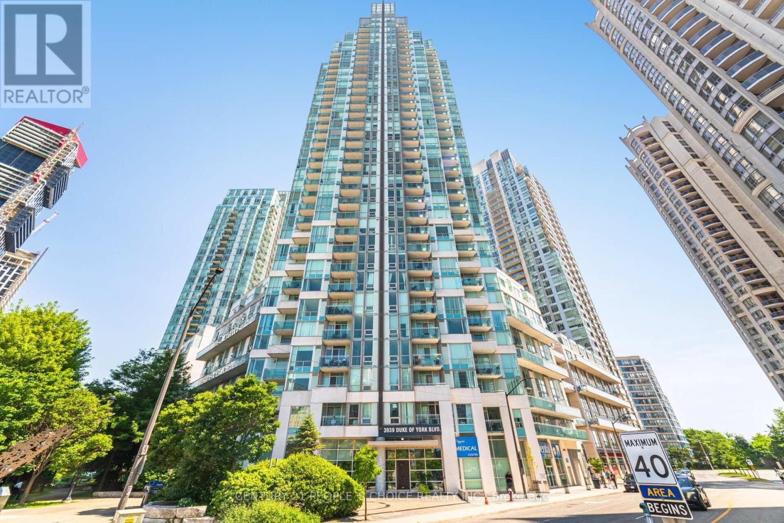 3304 - 3939 DUKE OF YORK BOULEVARD in Fairview