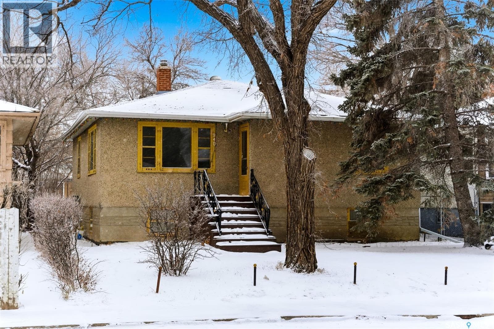 940 ELPHINSTONE STREET in Parkdale