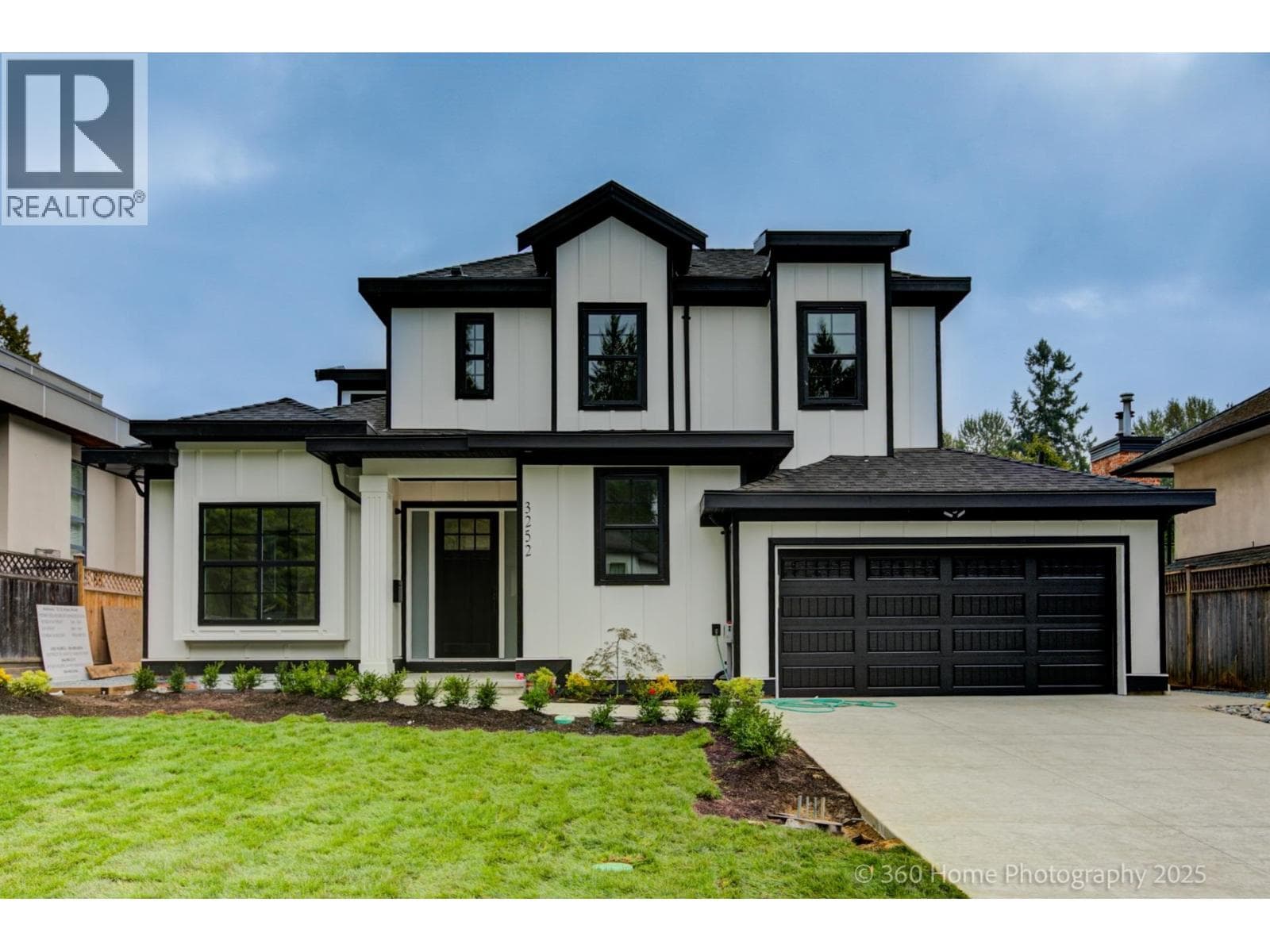 3252 ALLAN ROAD in Lynn Valley