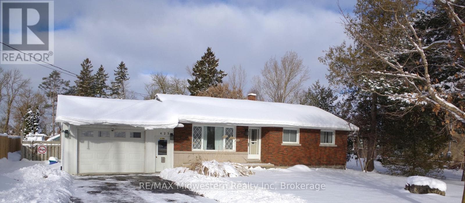 425 WELLINGTON STREET EAST in 