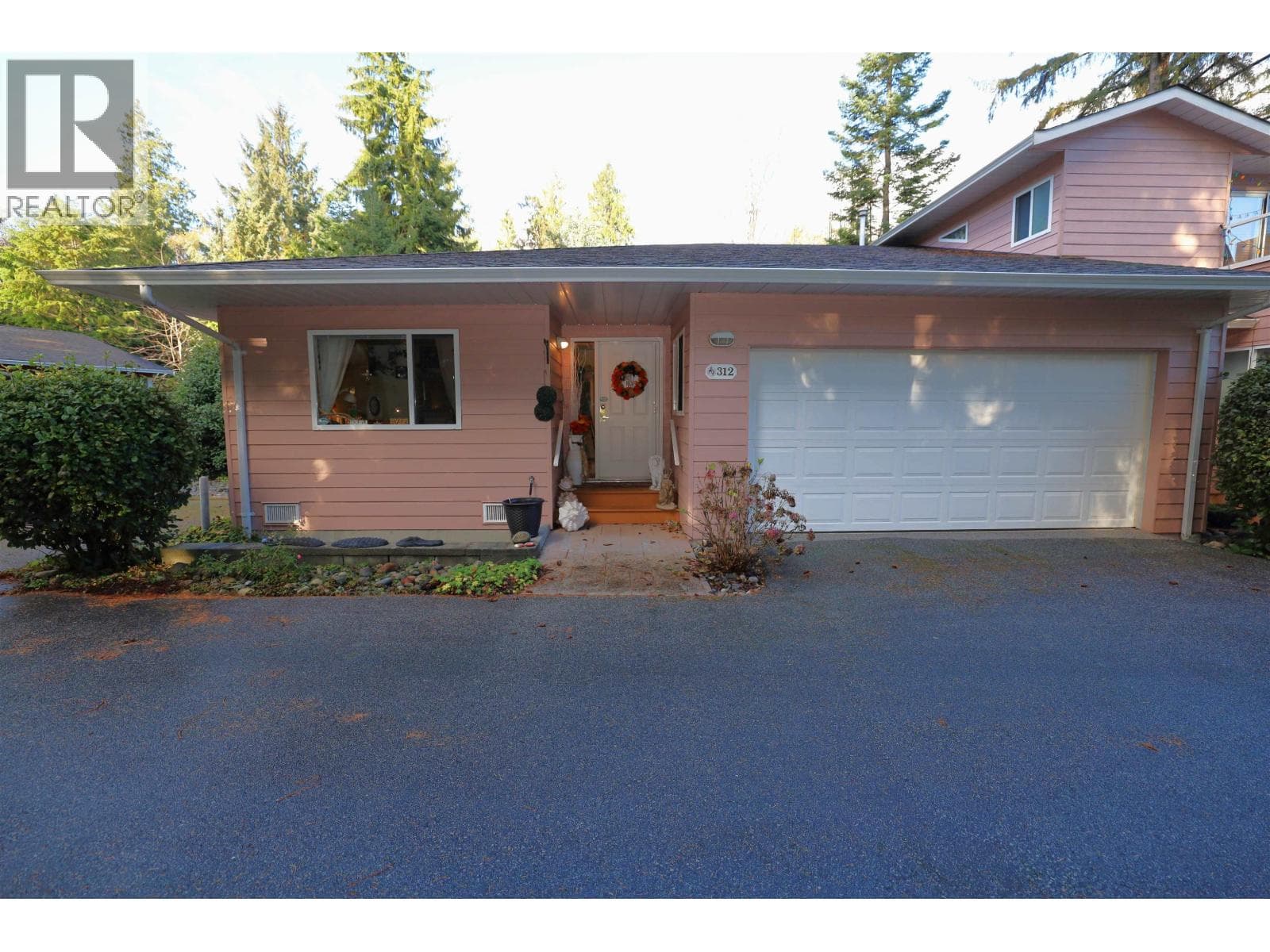 312 1585 FIELD ROAD in 