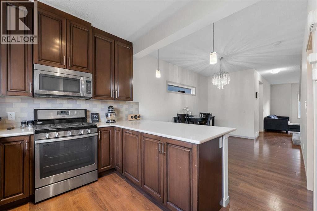 107 MASTERS CRESCENT SOUTHEAST in MAHOGANY