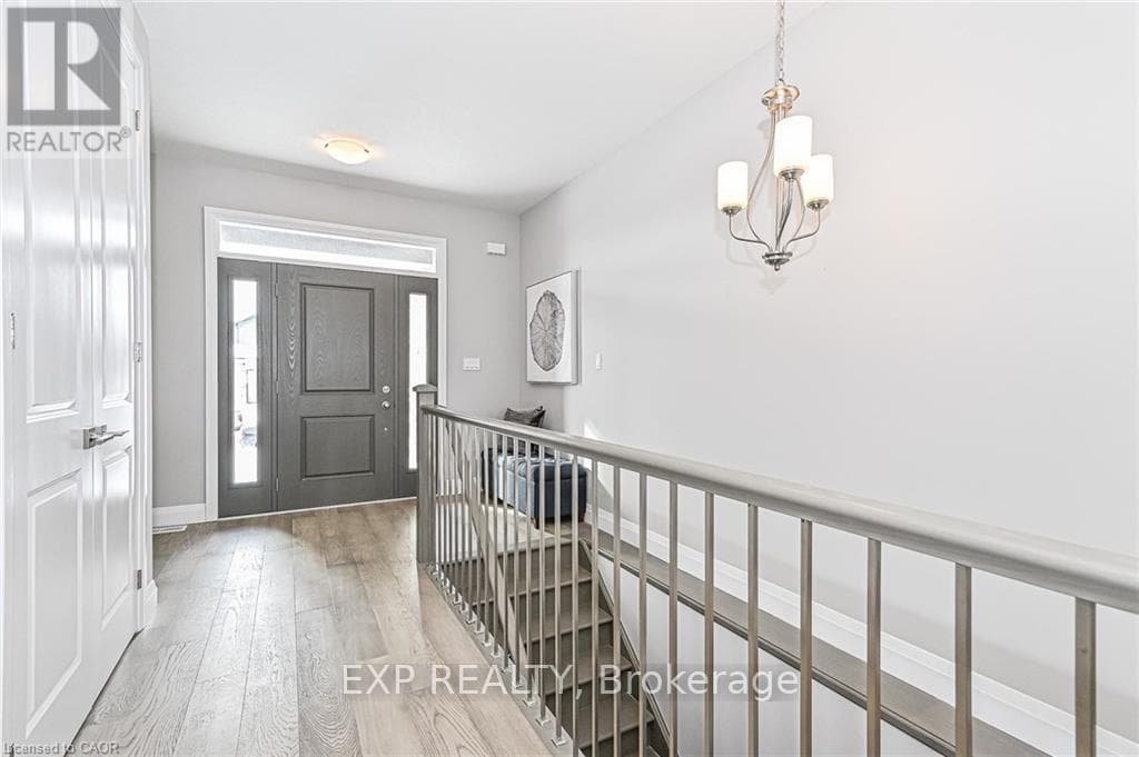 43 COULTER Street, Toronto — photo 5