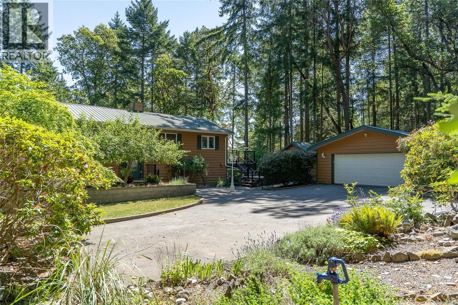 149 PILKEY POINT ROAD, Vancouver Island — photo 2