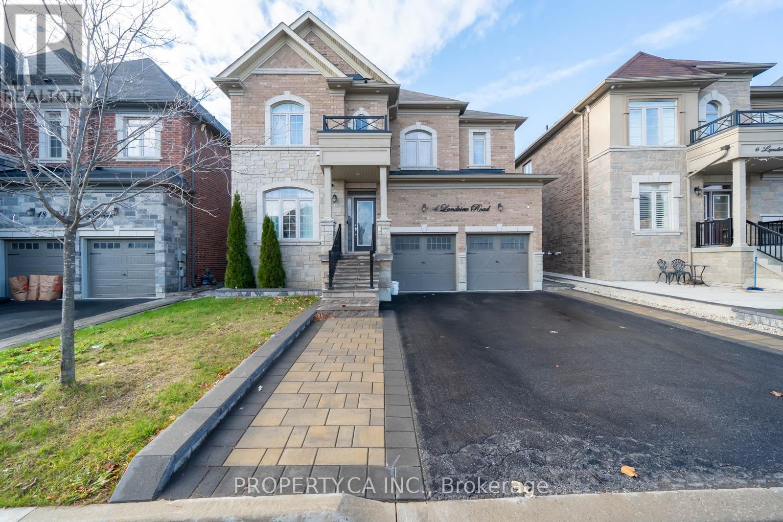 4 LANDVIEW ROAD in WILDFIELD