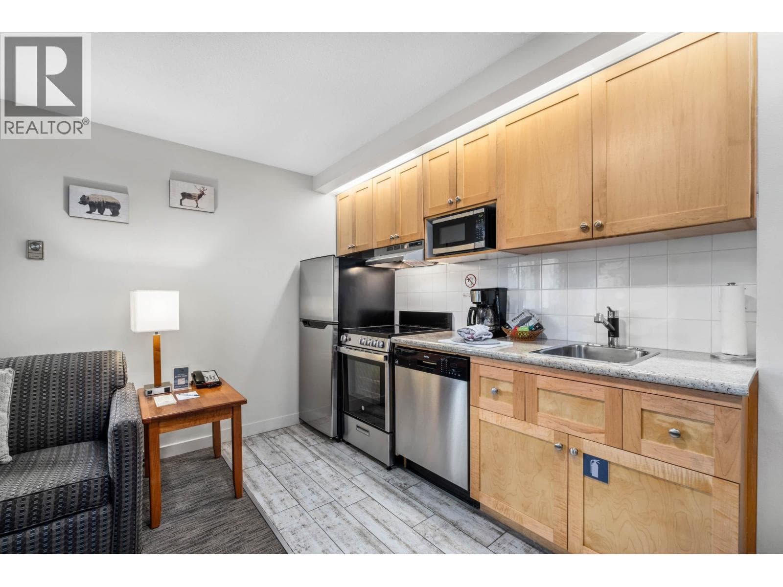 202 4420 SUNDIAL PLACE, Greater Vancouver — photo 3