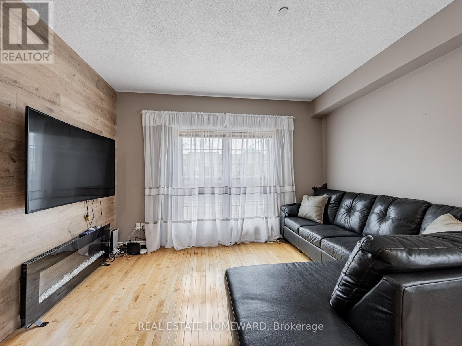 964A THE QUEENSWAY, Toronto — photo 4