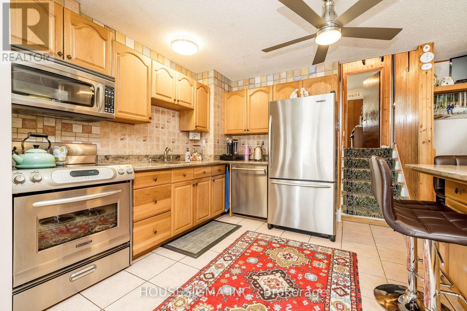 994 CHARLTON DRIVE, Toronto — photo 4