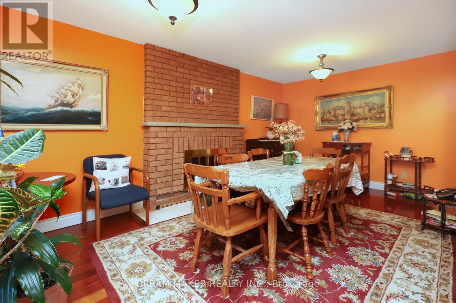 4272 WAKEFIELD CRESCENT in 