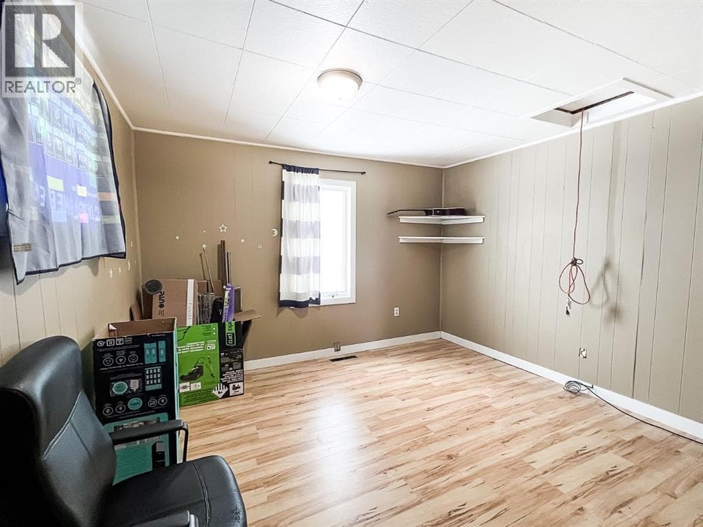 103 3 Avenue SW, Grande Prairie — photo 3