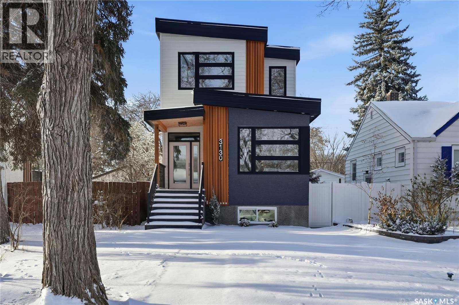 3130 GARNET STREET — photo 2