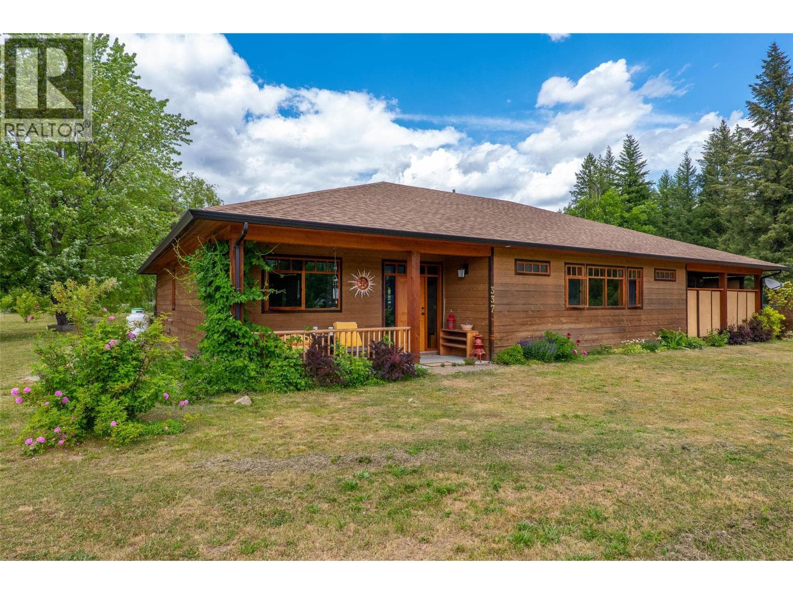 337 SUNSHINE VALLEY ROAD, Interior REALTORS® — photo 2