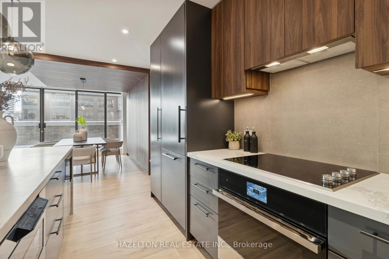 405 - 55A AVENUE ROAD, Toronto — photo 2