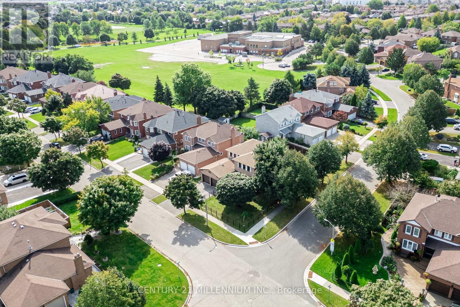 10 PHELPS DRIVE in NORTHWOOD PARK