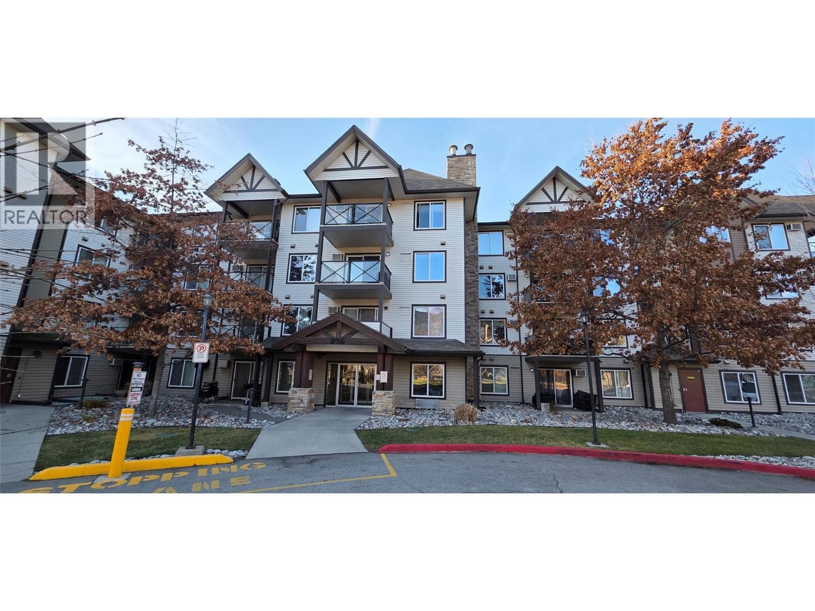 256 Hastings Avenue Unit# 206, Interior REALTORS® — photo 5
