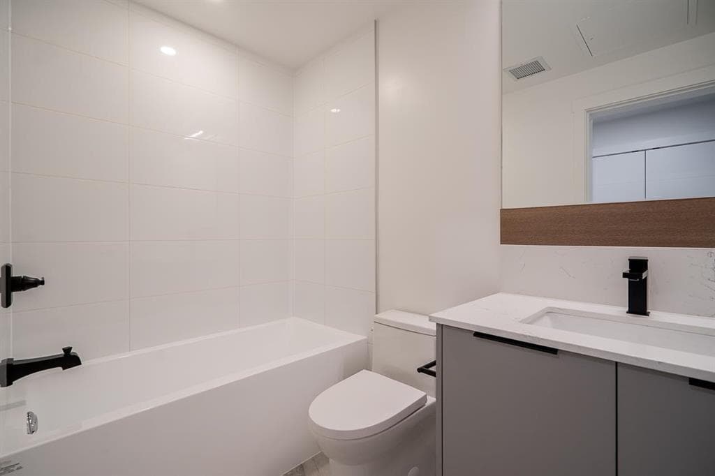 405 10778 138 STREET, Fraser Valley — photo 2